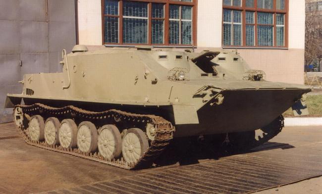 파일:BTR-50.jpg