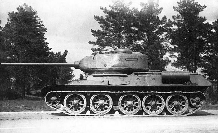 파일:T-34-85M.jpg